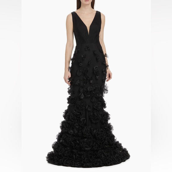 Marchesa Notte Dresses & Skirts - MARCHESA**Rosette Appliqué Black Mermaid Evening Gown**US 14***$1095 NWT
